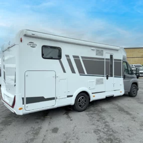 Carado T447 Pro + Exterior Right Side