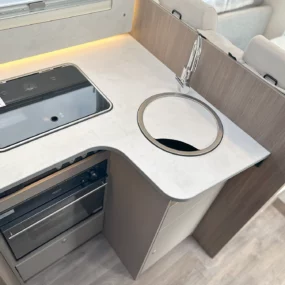 Carado T447 Pro + Kitchen Area