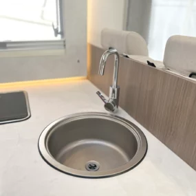 Carado T447 Pro + Kitchen Sink