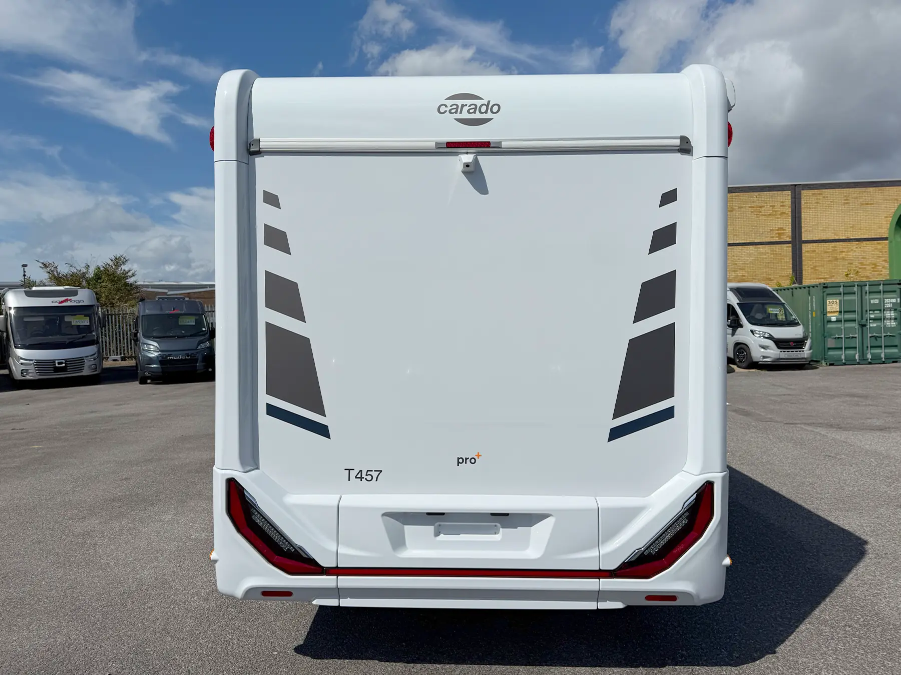 Carado T 457 Pro+ Exterior Rear