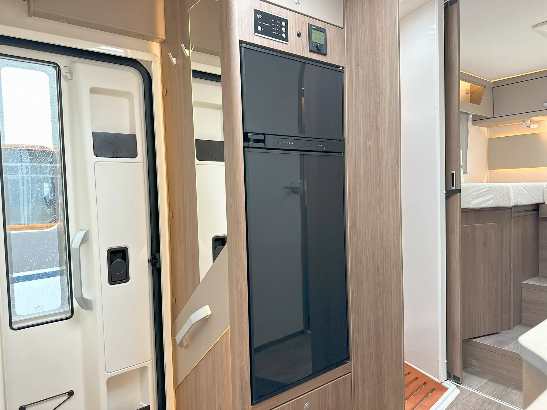 Carado T 457 Pro+ Fridge