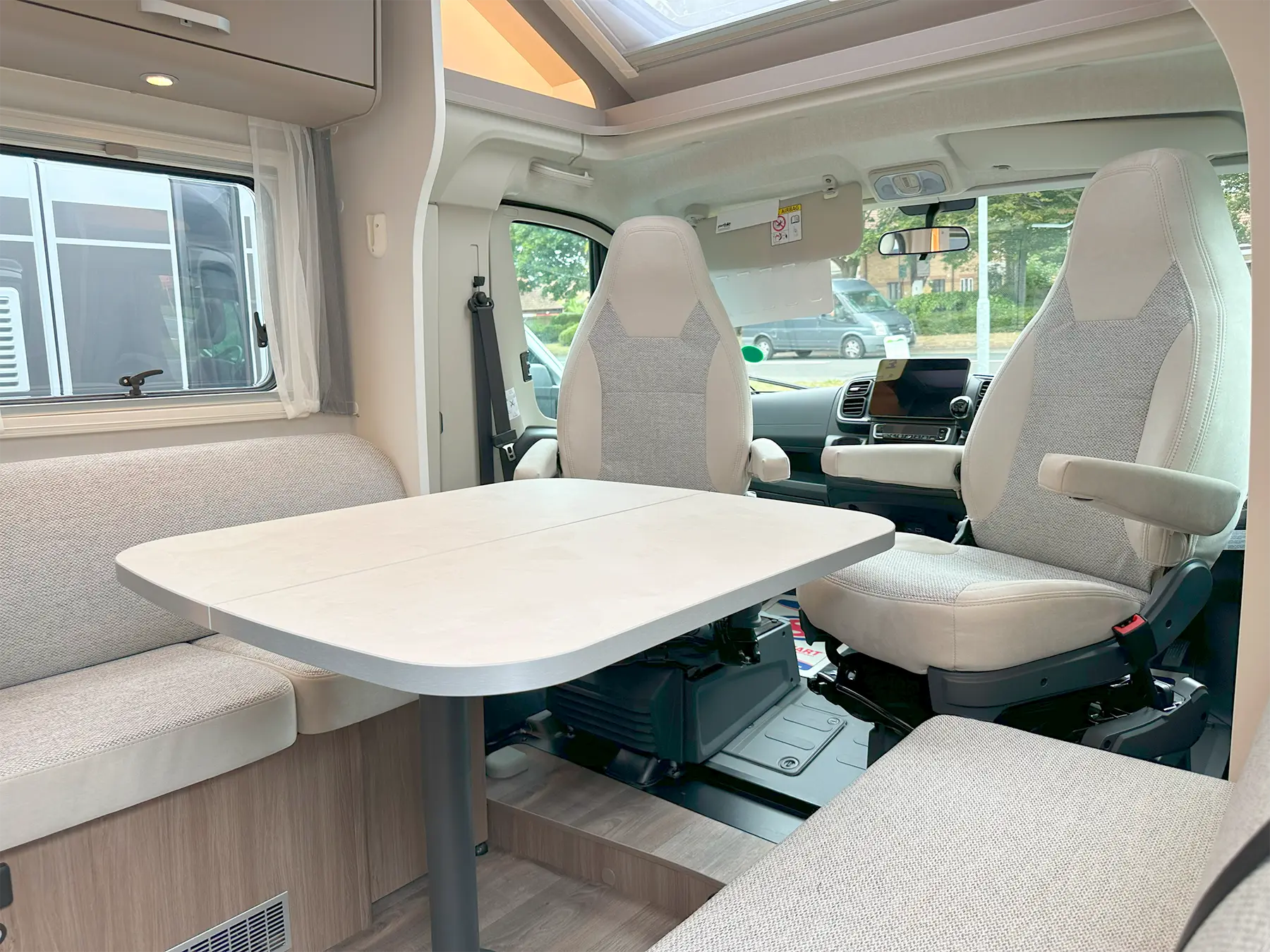 Carado T 457 Pro+ Lounge Table Extended