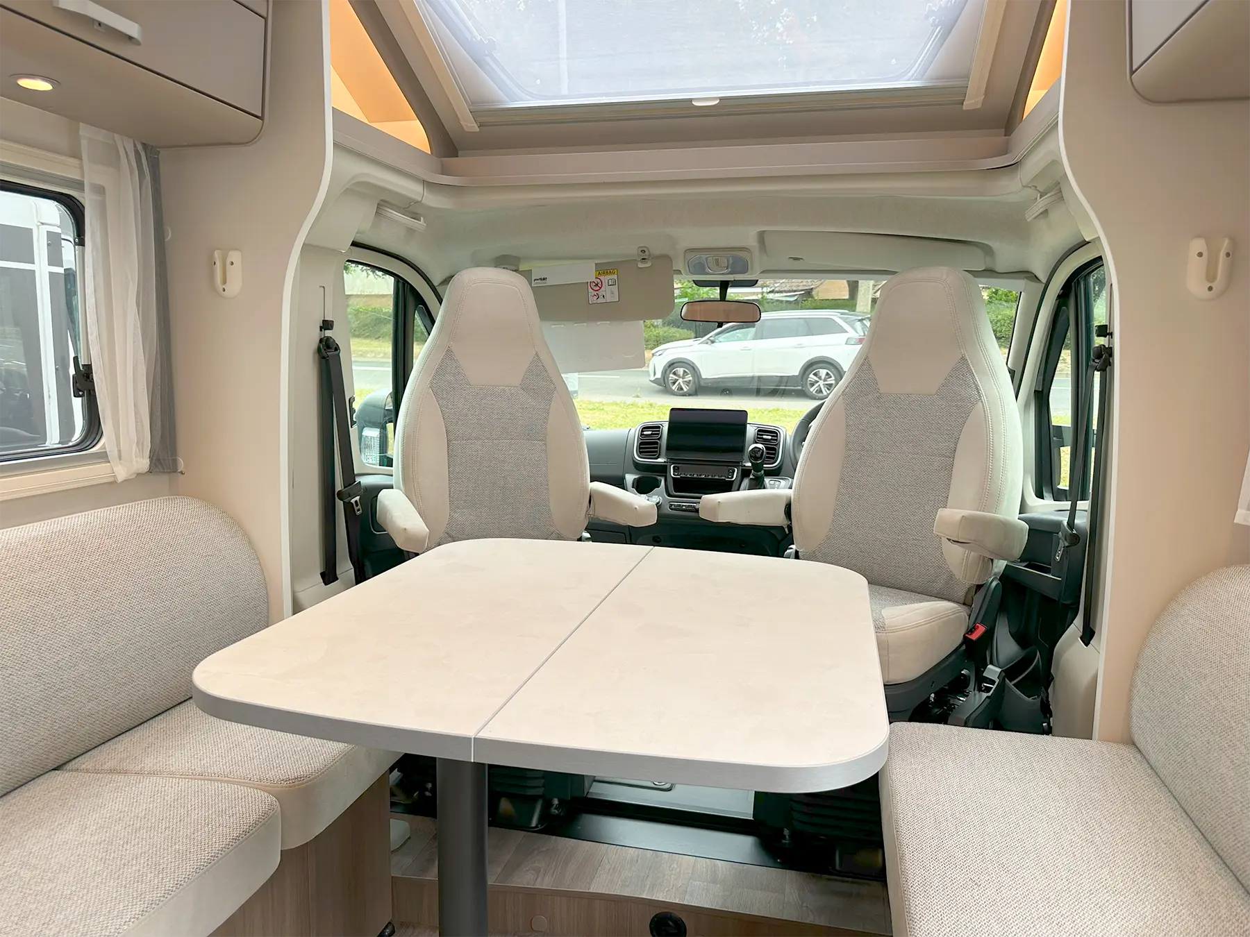 Carado T 457 Pro+ Lounge Table Extended