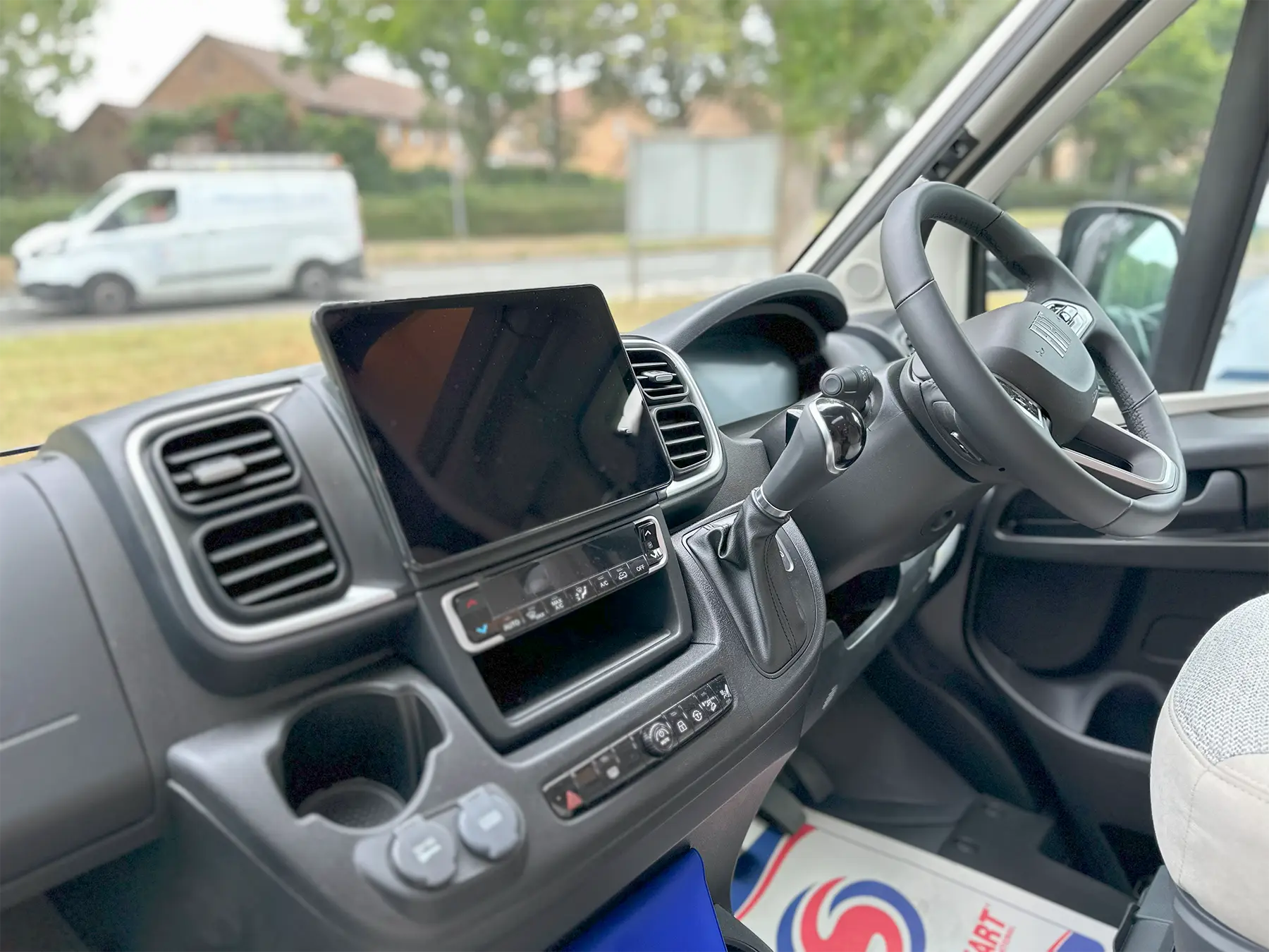 Carado T 457 Pro+ Steering Wheel & Multimedia System