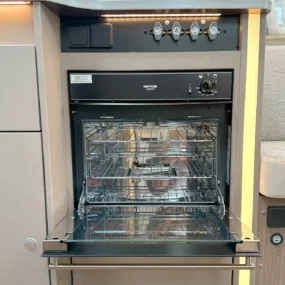 Carado T 457 Pro+ Thetford Oven