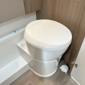 Carado T 457 Pro+ Toilet