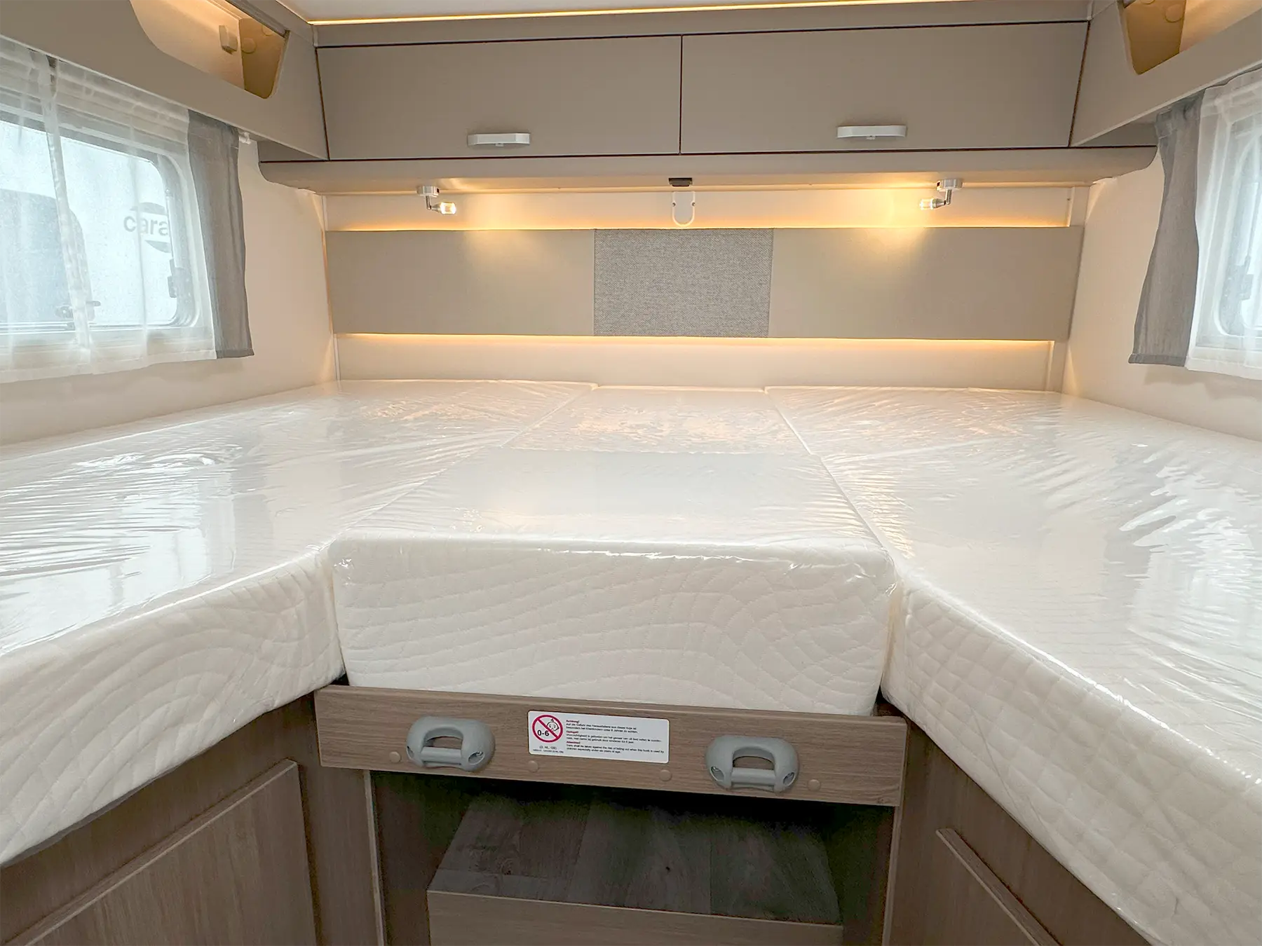 Carado T 457 Pro+ Twin Single Bed with Insert Cushion