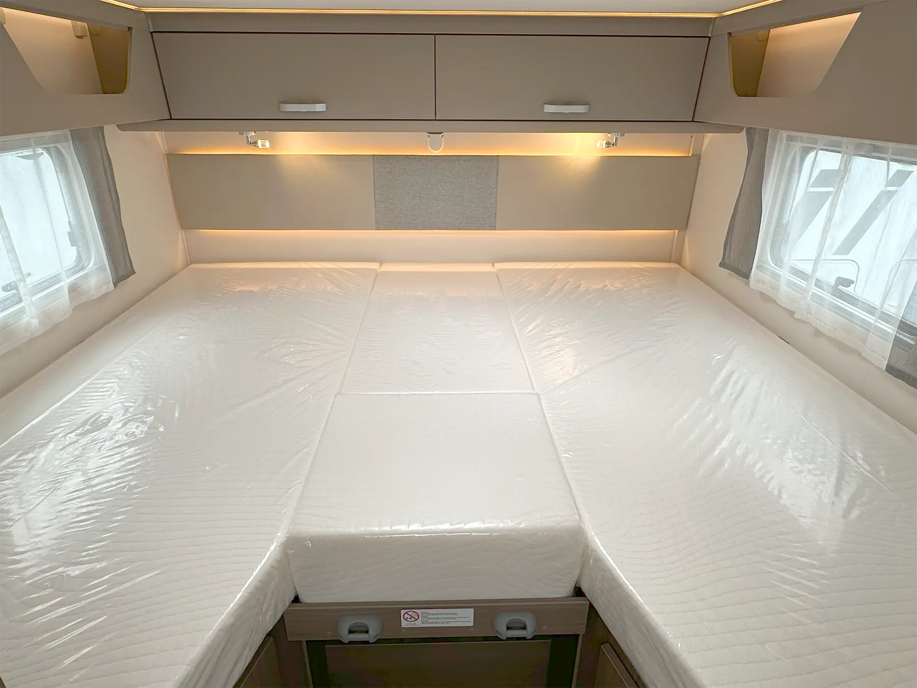 Carado T 457 Pro+ Twin Single Bed with Insert