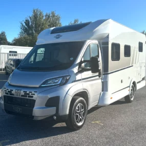 Carado T338 Pro Motorhome 7102 - Exterior Front Left