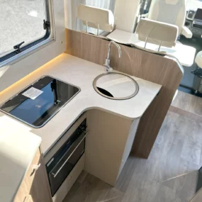 Carado T338 Pro Motorhome 7102 - Kitchen
