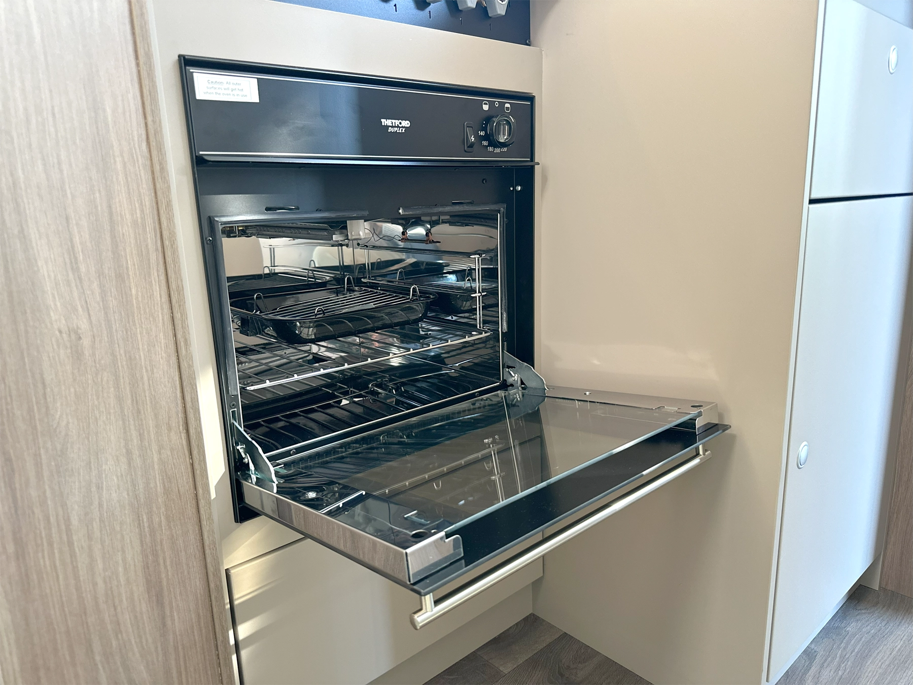 Carado T338 Pro Motorhome 7102 - Kitchen Oven Detail