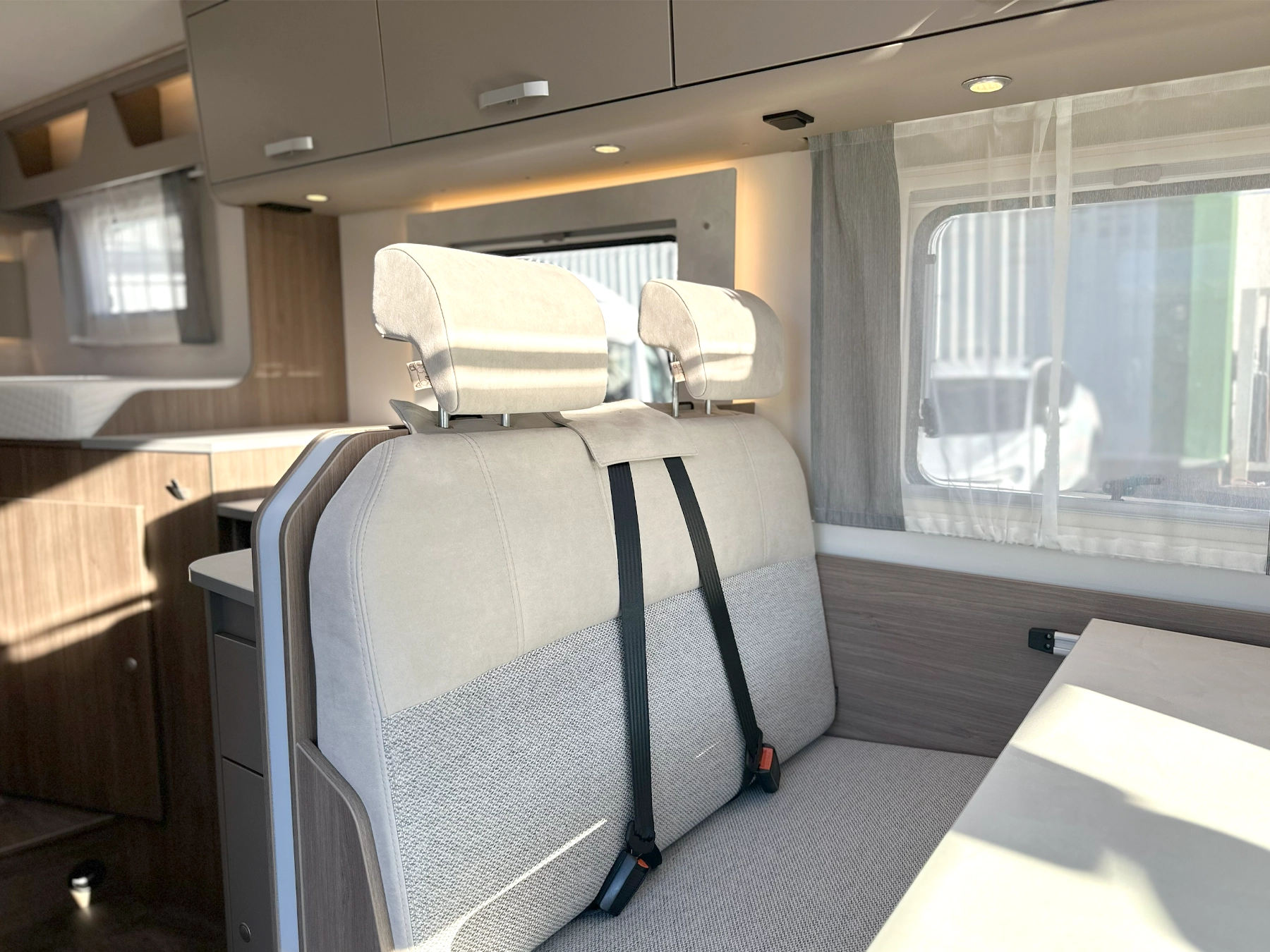 Carado T338 Pro Motorhome 7102 - Lounge Travel Seat