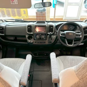 Burstner Campeo TD 736 G Motorhome Drivers Cab