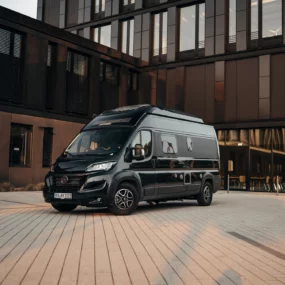 Hymer Grand Canyon Campervan - Exterior Lifestyle City