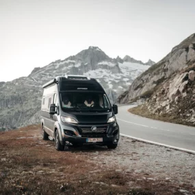 Hymer Grand Canyon Campervan - Exterior Lifestyle Mountain Parked