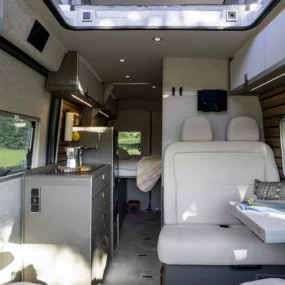Hymer Grand Canyon Campervan - Interior