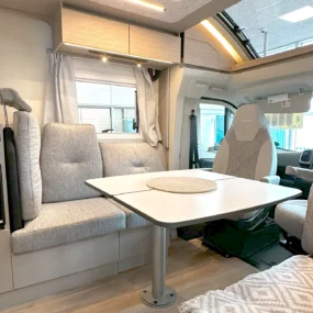 Burstner Campeo TD 736 G Motorhome Lounge area