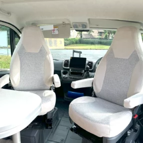 Carado CV600 Campervan 7120 - Cab Seats