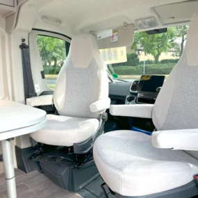 Carado CV600 Campervan 7120 - Lounge Cab Seats