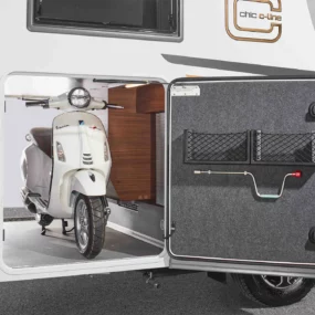 Carthago Chic C-line I 49 LE L Motorhome FO900080 - Exterior Garage Scooter