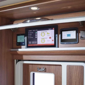 Carthago Chic E-line I 50 LE Edition Motorhome 10256 - Controls