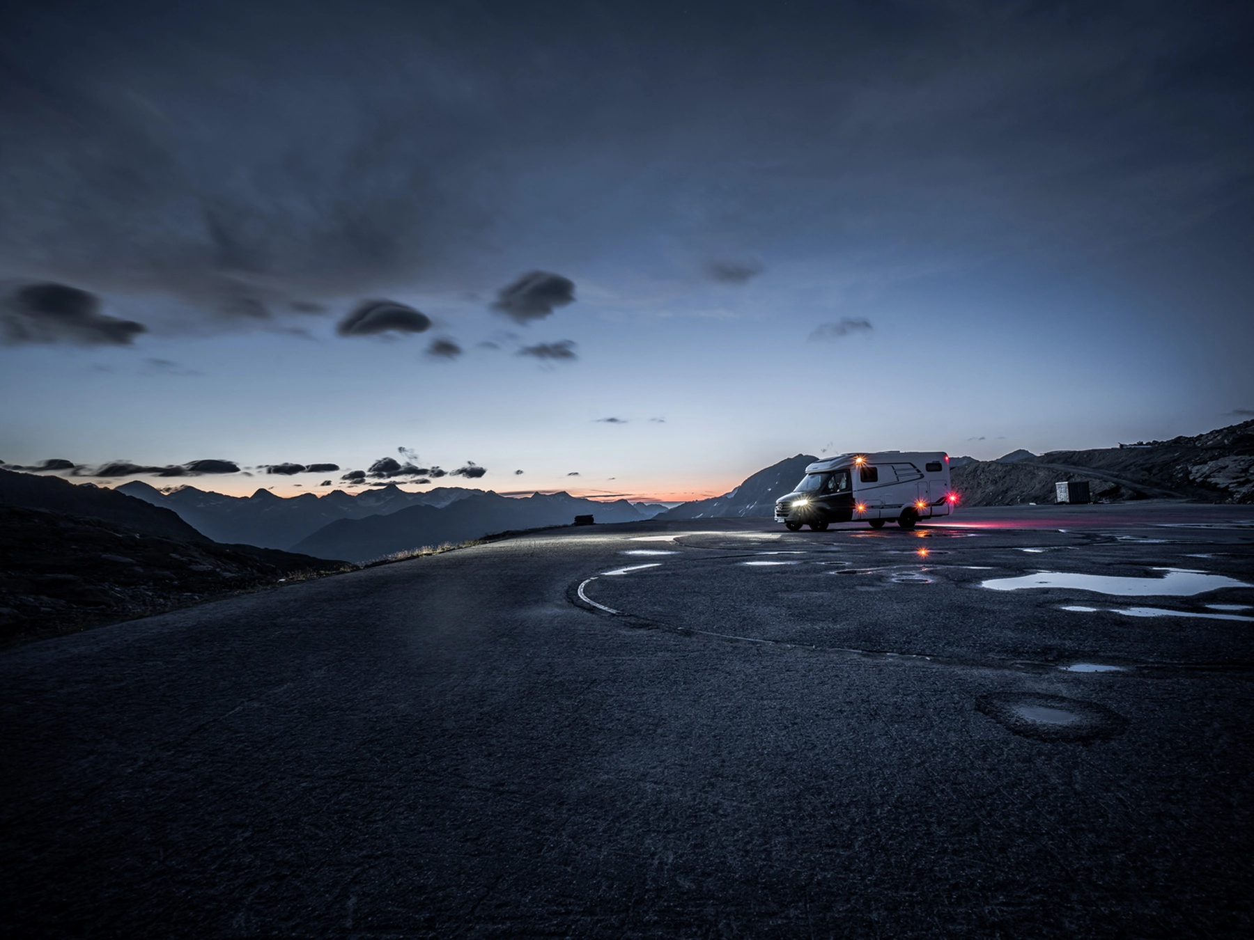 Hymer ML-T Xperience Motorhome FO100130 - Exterior Lifestyle Side Lights