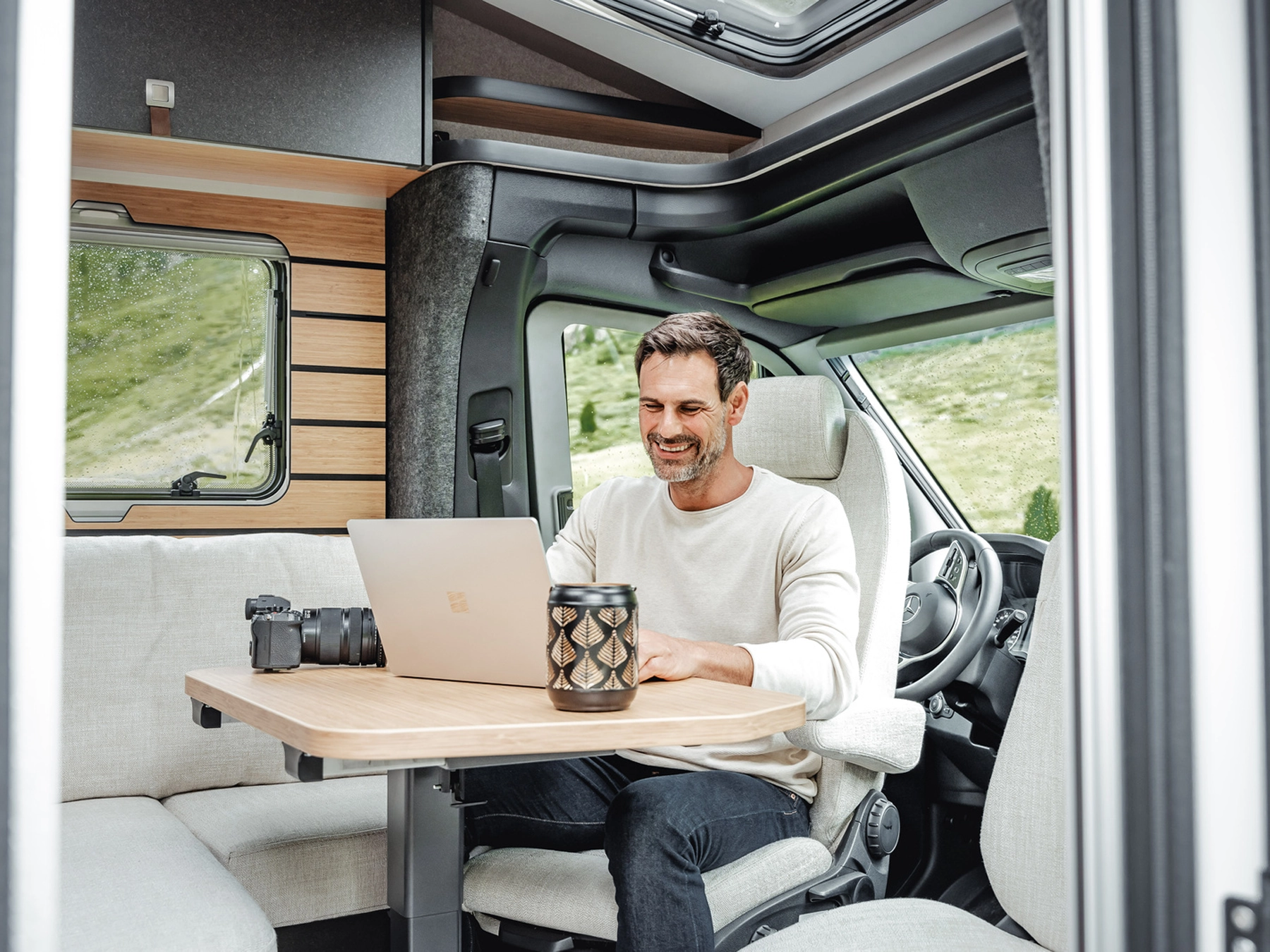 Hymer ML-T Xperience Motorhome FO100130 - Interior Lifestyle Lounge Working
