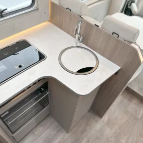 Carado T447 Pro + Kitchen Area