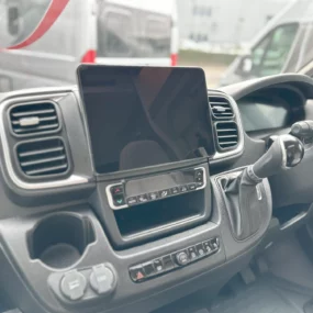 Carado T447 Pro + Multimedia System