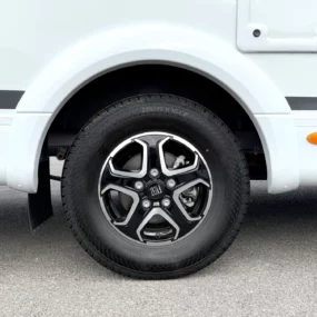 Carado T447 Pro Plus Motorhome 7114 - Exterior Wheel