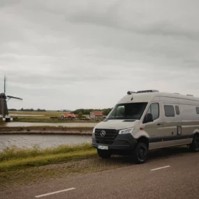 Hymer Grand Canyon S 700 Campervan N102710 - Exterior Lifestyle Windmill