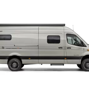 Hymer Grand Canyon S 700 Campervan N102710 - Exterior Right