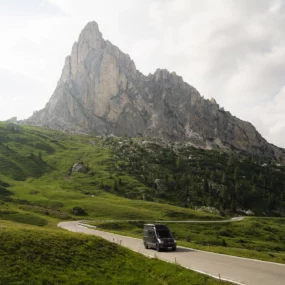 Hymer Grand Canyon S Xperience Campervan - Lifestyle Mountain Range Road Zoom