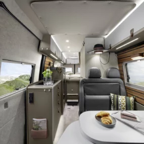 Hymer Grand Canyon S 700 Campervan N102710 - Interior Ivy Green