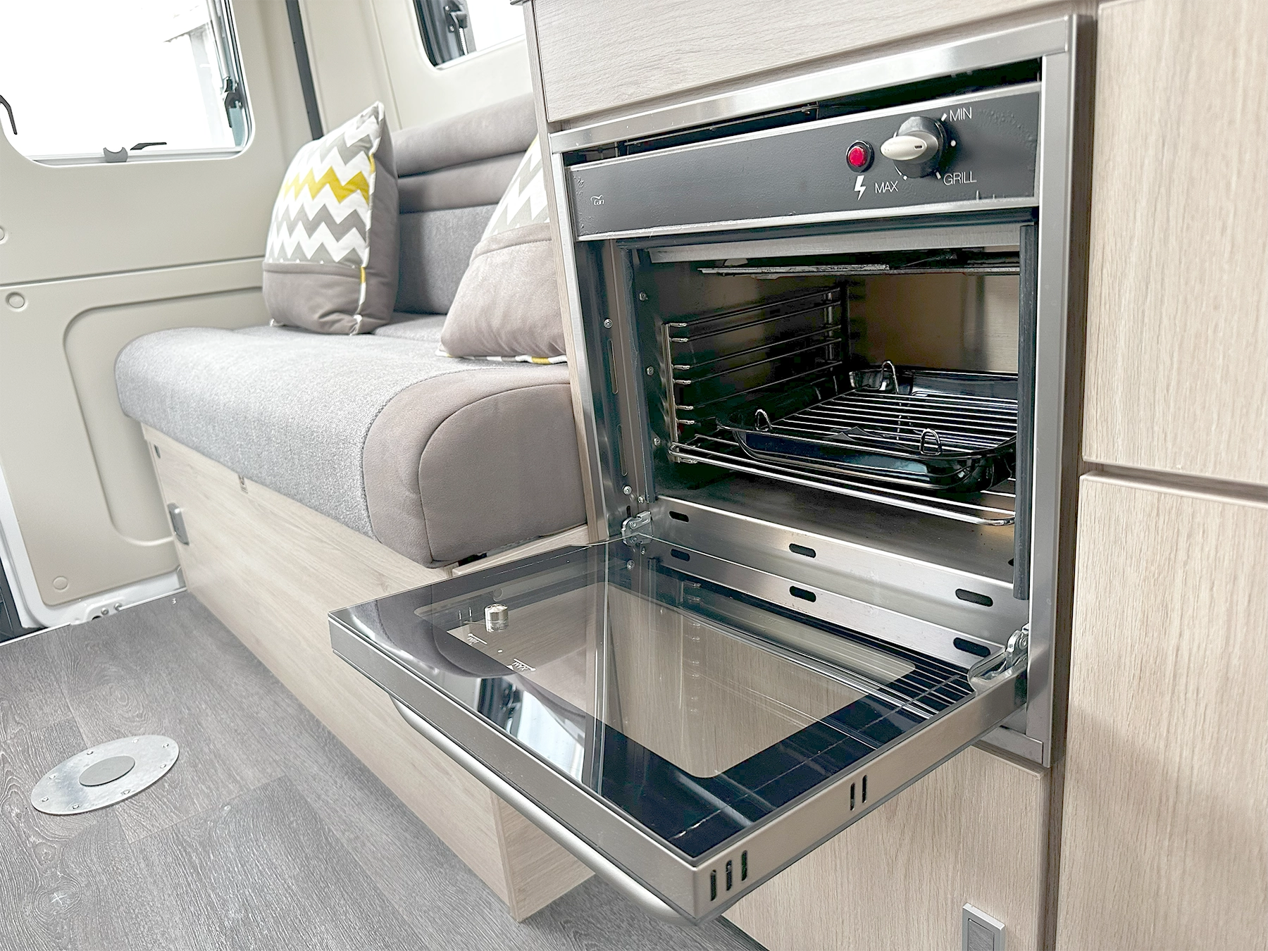 Benimar Benivan 120 Campervan Grill