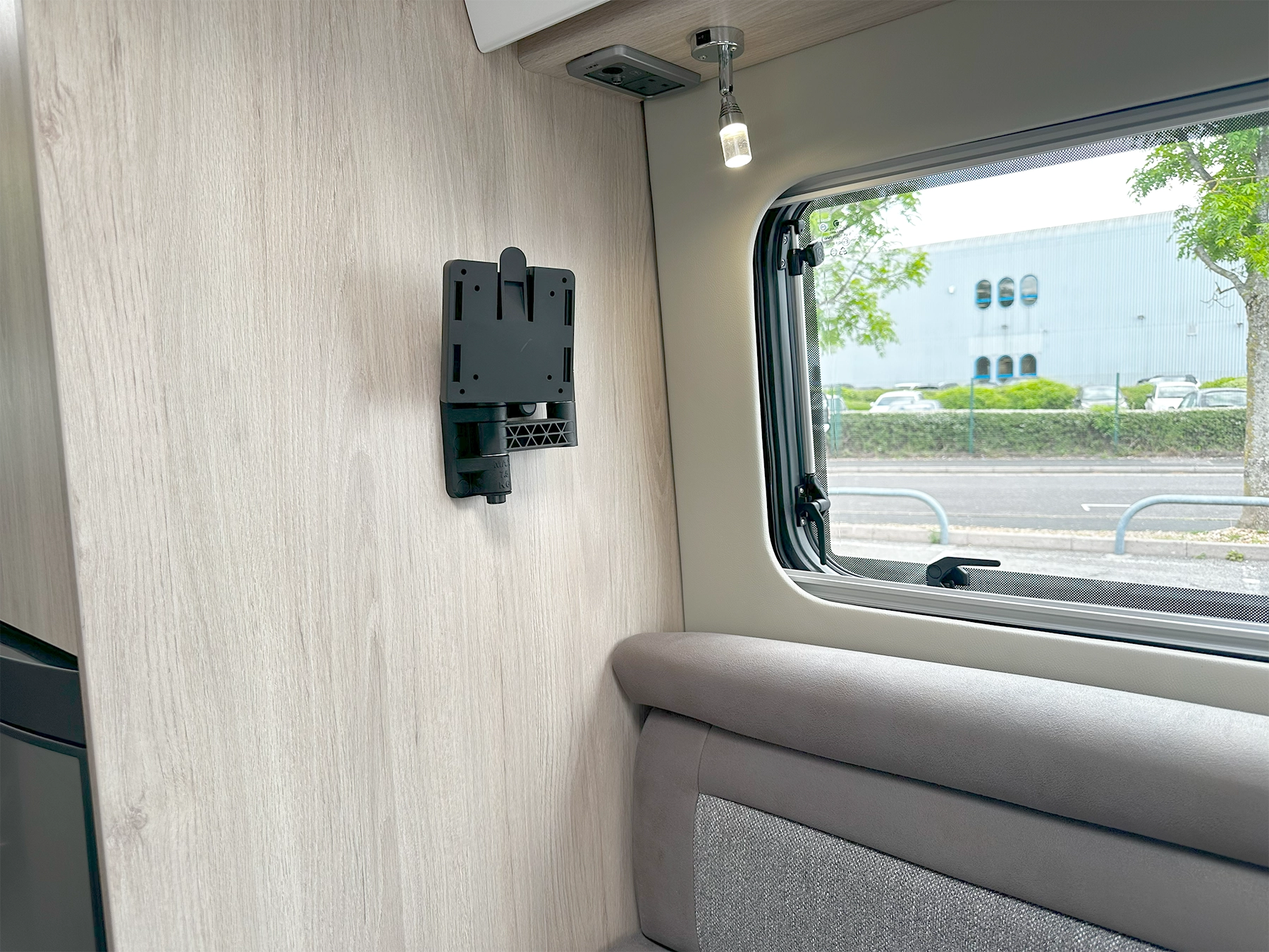 Benimar Benivan 120 Campervan TV Bracket