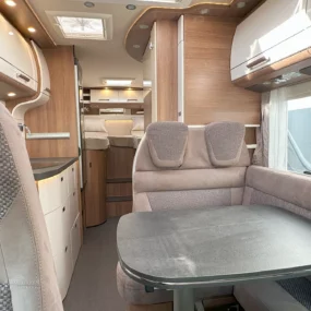 Carthago C-Compactline I 141 LE Interior