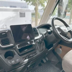 Carthago C-Compactline I 141 LE Steering Wheel & Multimedia System