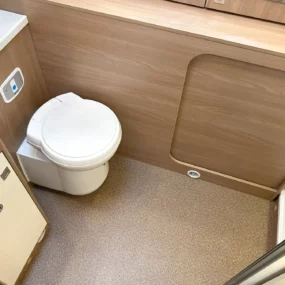 Burstner Lyseo TD 680 G Bathroom