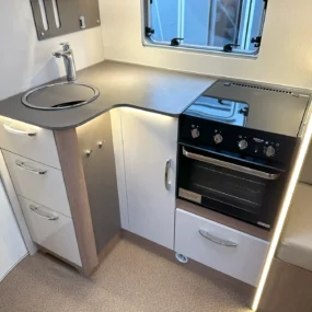 Burstner Lyseo TD 680 G Kitchen