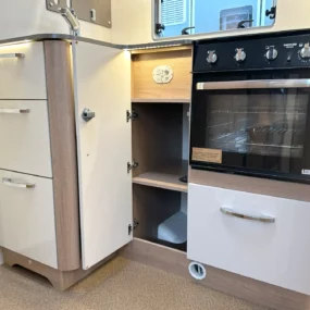 Burstner Lyseo TD 680 G Kitchen Storage