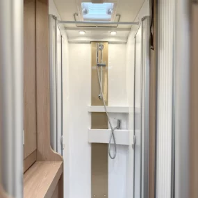 Burstner Lyseo TD 680 G Shower