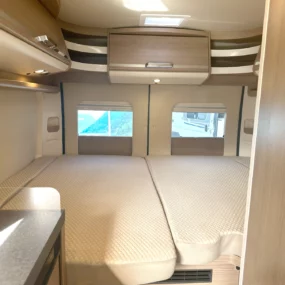 Malibu Diversity 600 DB K GT Skyview Pop Top Campervan 7912 - Bed