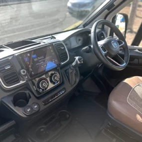 Malibu Diversity 600 DB K GT Skyview Pop Top Campervan 7912 - Cab Dashboard