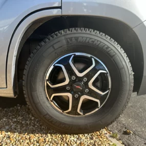 Malibu Diversity 600 DB K GT Skyview Pop Top Campervan 7912 - Exterior Wheel