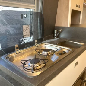 Malibu Diversity 600 DB K GT Skyview Pop Top Campervan 7912 - Kitchen Hob