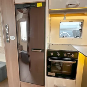 Burstner Lyseo TD 745 Harmony Line Motorhome Dometic Fridge Freezer