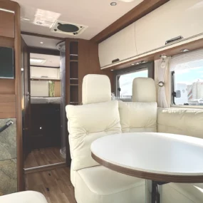 Niesmann Arto 77e Interior