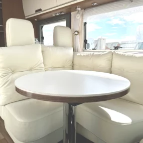 Niesmann Arto 77e Lounge Table
