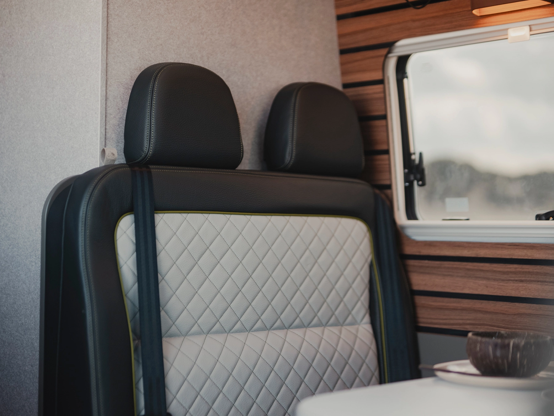 Hymer Grand Canyon S Crossover Campervan - Lounge Bench Top